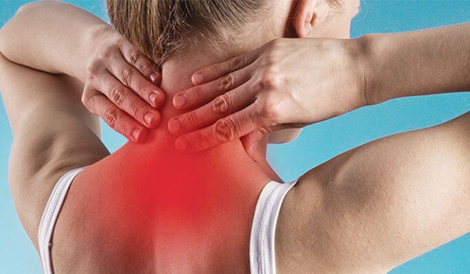 гардан дард мекунад